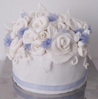 White and lavender Rose Cake