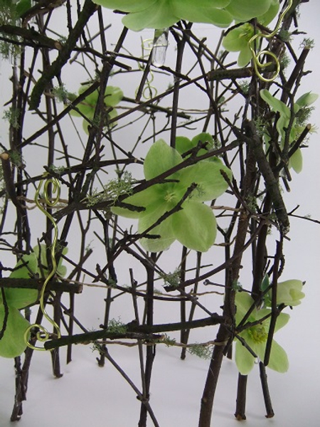 Free standing twig armature