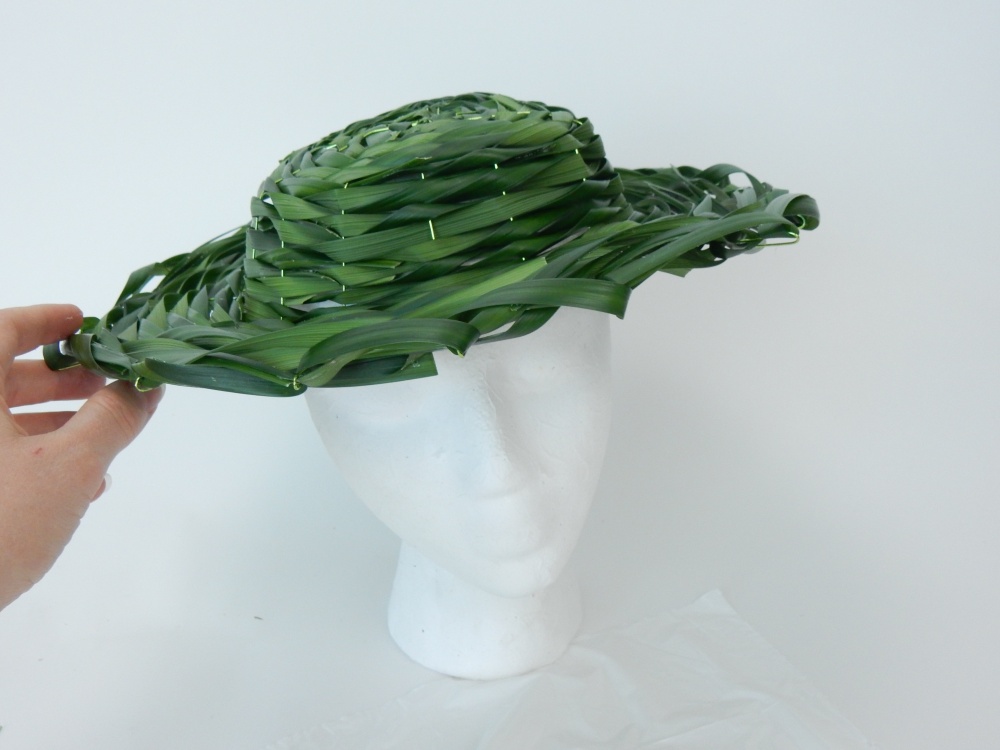 Tutorials - Twisted Lily Grass sun hat