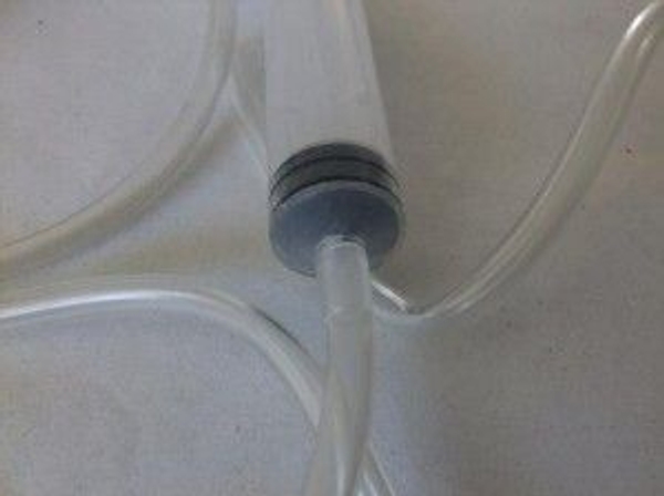 Syringe and tube- connect Syringe and tube- connect