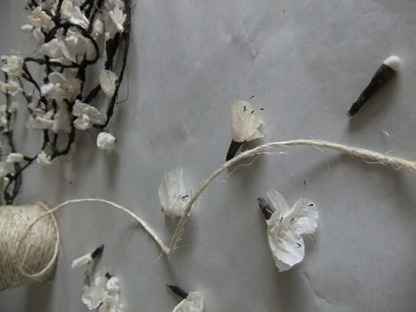 Blossom bud and garland Blossom bud and garland
