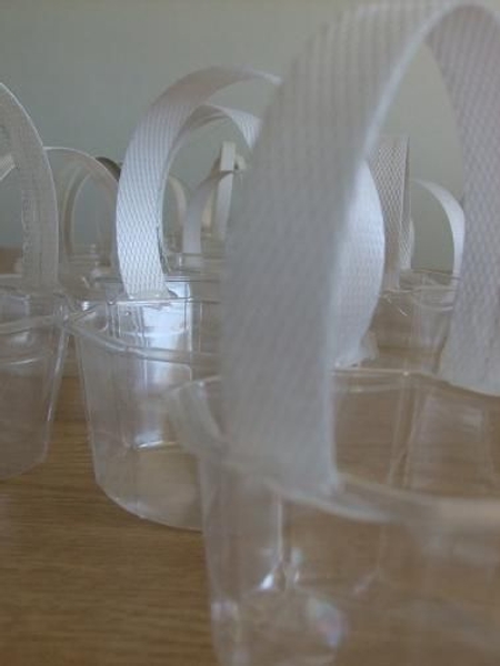 Plastic mud pie baskets Plastic mud pie baskets