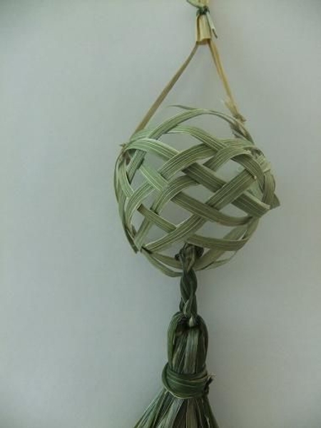 Attach the tassel to the dome Attach the tassel to the dome