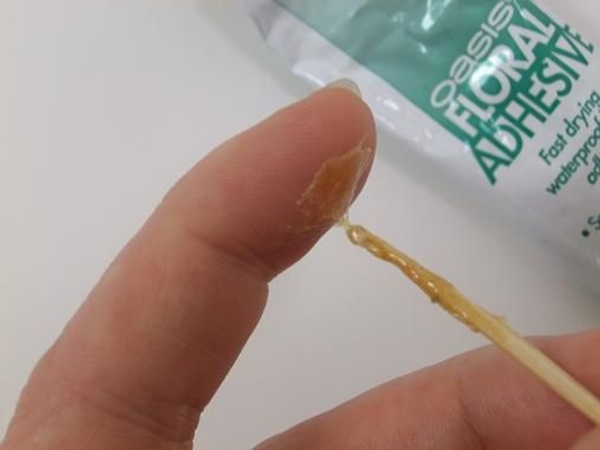 Removing Oasis Floral Adhesive from your hands and skin Removing Oasis Floral Adhesive from your hands and skin