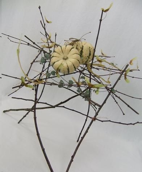 Floral art design Pick-up sticks Floral art design Pick-up sticks