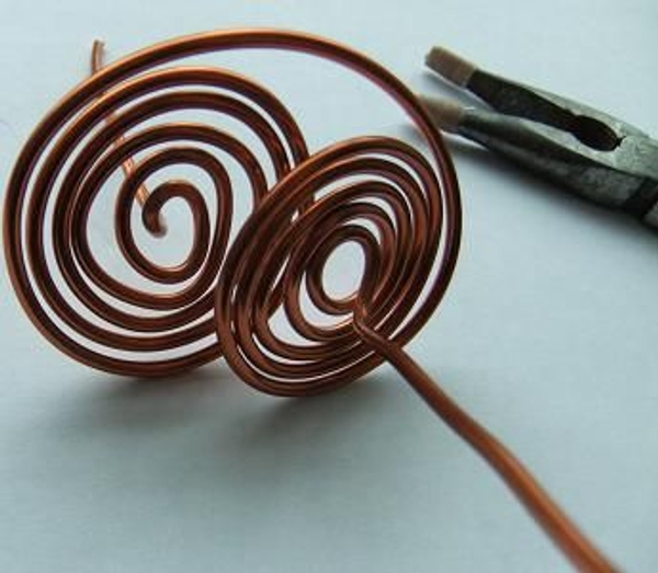 Overlap the wire spirals Overlap the wire spirals
