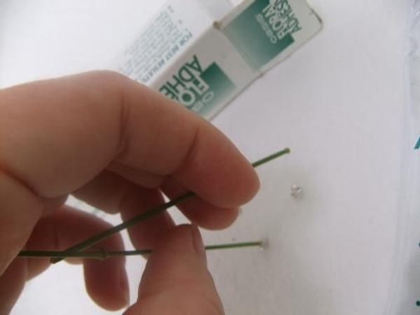 Glue the beads to the stems Glue the beads to the stems