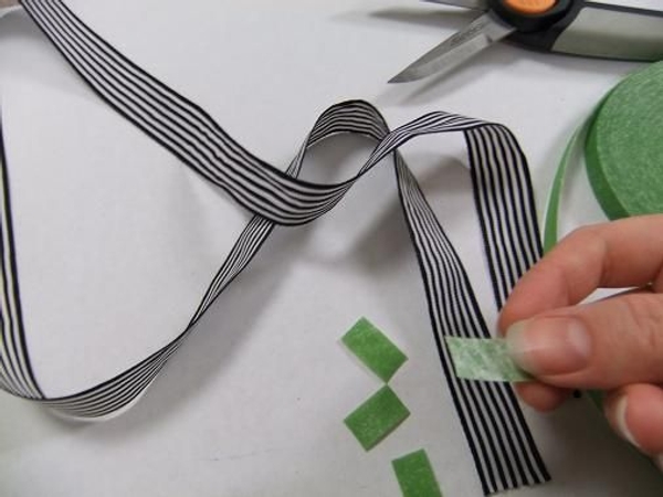 Cut 4 narrow strips of velcro Cut 4 narrow strips of velcro