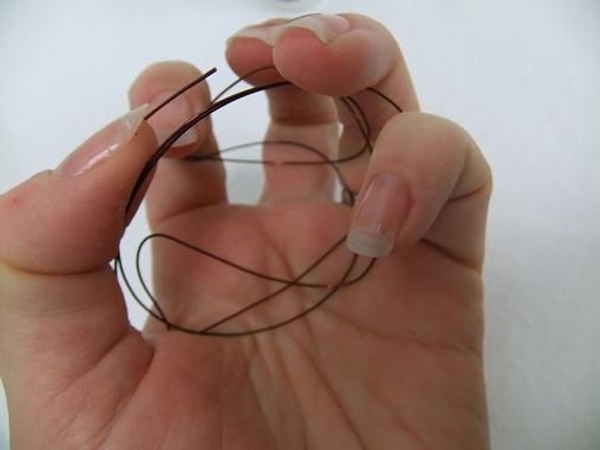 Roll the wire into a ball Roll the wire into a ball