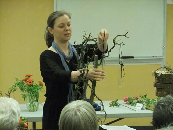Floral Art demonstration at The Capilano Flower Arrangers club working in armatures. Floral Art demonstration at The Capilano Flower Arrangers club working in armatures.