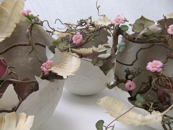 Kyogi paper feathers on Hazel twigs. Kyogi paper feathers on Hazel twigs.