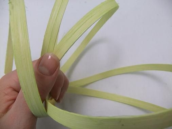 Shape the coil while wet. Shape the coil while wet.