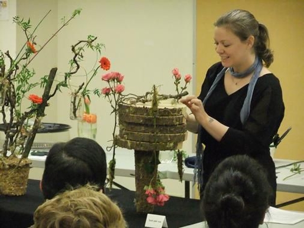 Floral art demonstration Floral Fable floriography. Floral art demonstration Floral Fable floriography.