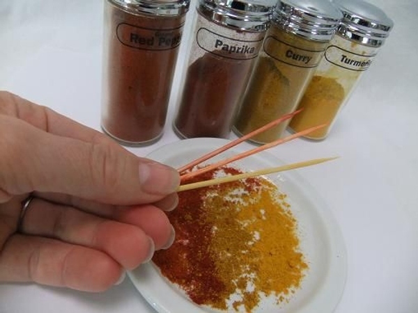 Natural dyes Shades of red and orange using spices. Natural dyes Shades of red and orange using spices.