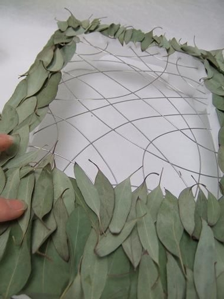 Create a harmonious pattern with the dried leaves. Create a harmonious pattern with the dried leaves.