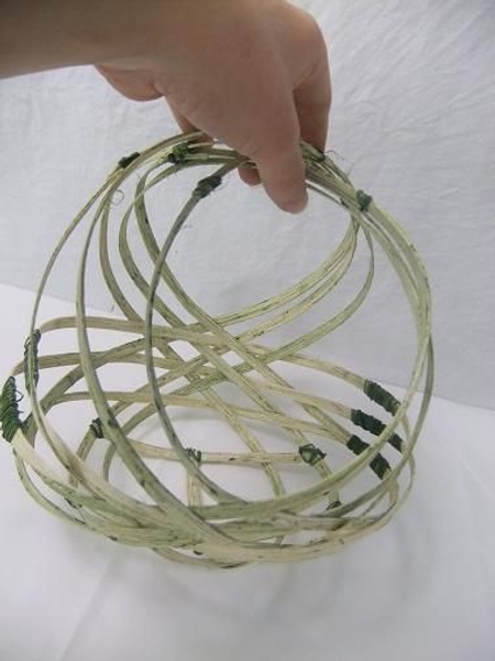 Midelino cane basket done and ready to design with. Midelino cane basket done and ready to design with.