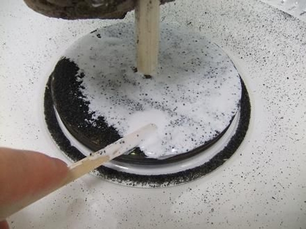 Spread the glue carefully. Spread the glue carefully.