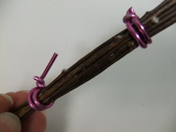 This wire will be used to anchor the twigs. This wire will be used to anchor the twigs.