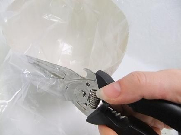 Cut the plastic Cut the plastic