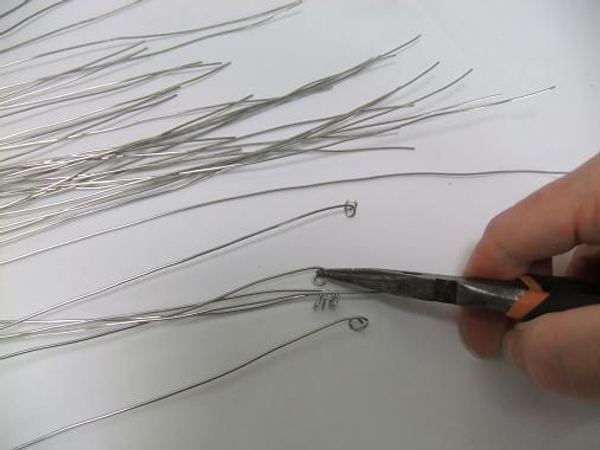 This creates a flat base for the test tubes to rest on. This creates a flat base for the test tubes to rest on.