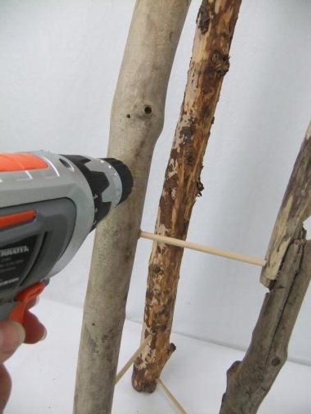 When the armature is stable drill holes pointing to the sides When the armature is stable drill holes pointing to the sides
