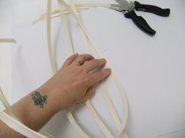Match the middle of the coil to the middle of the basket. Match the middle of the coil to the middle of the basket.