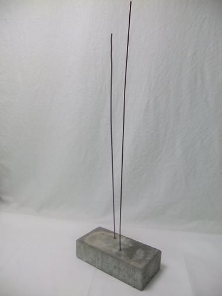 Wire brick stand. Wire brick stand.