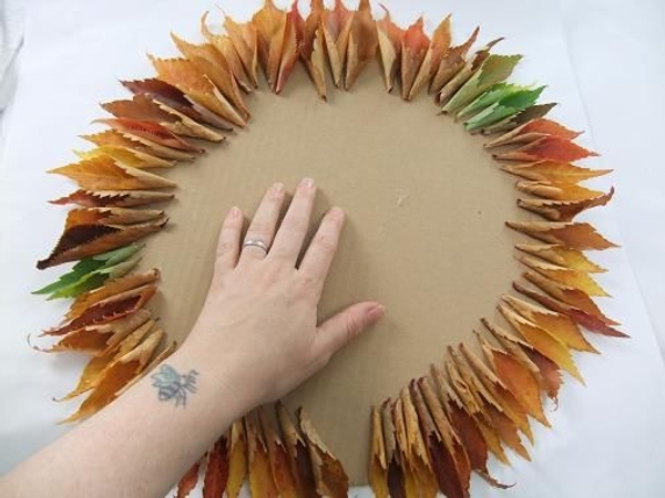 Glue leaves all the way around. Glue leaves all the way around.