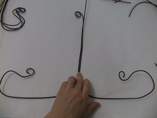 Match the second wire to the first Match the second wire to the first