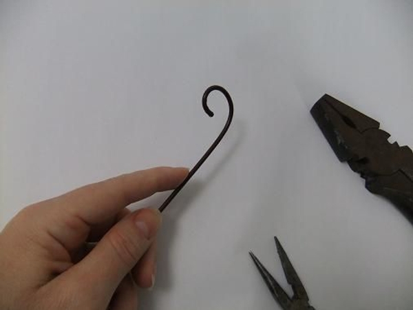 Wire curl Wire curl