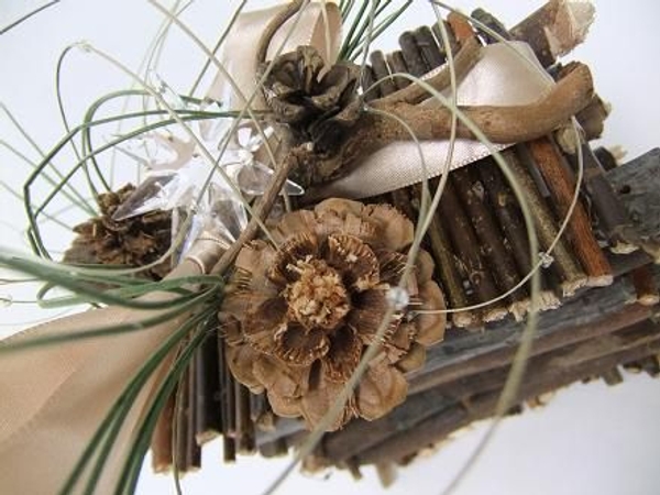 Add a few ice pellet beads, a bow and a crystal star Add a few ice pellet beads, a bow and a crystal star