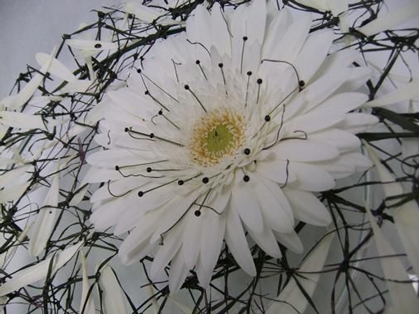 Add a few petals and beads as New Year sparkle Add a few petals and beads as New Year sparkle