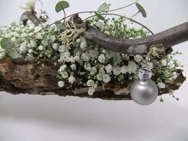 Rosary vine curl over the design Rosary vine curl over the design