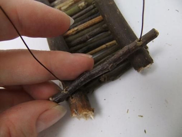 Thread in a side twig Thread in a side twig