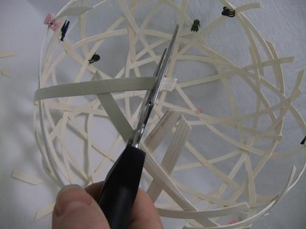 Cut the ends at a sharp angle Cut the ends at a sharp angle