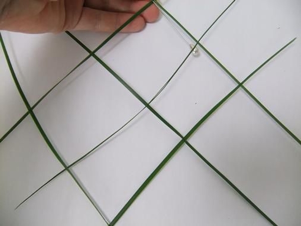 Make a big enough mesh to drape over the design Make a big enough mesh to drape over the design