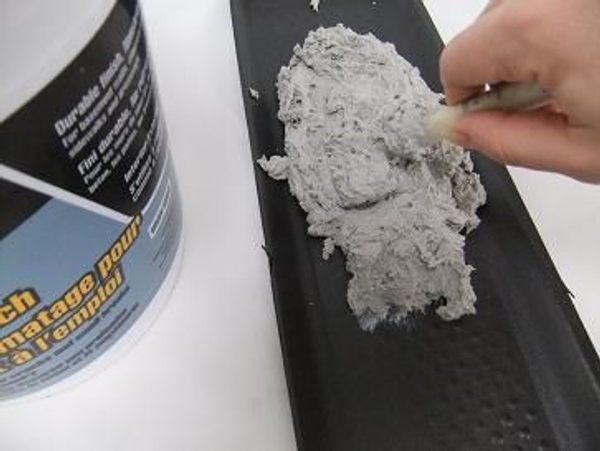Scoop out the cement into a bowl, tray or mould Scoop out the cement into a bowl, tray or mould