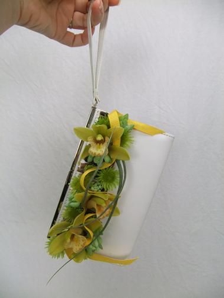 Clutch corsage Clutch corsage