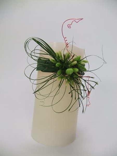 Add a few stems of tight bud freezias Add a few stems of tight bud freezias