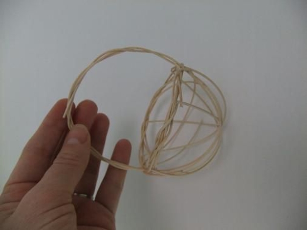 Secure the loose pieces by tucking it into the handle pieces Secure the loose pieces by tucking it into the handle pieces