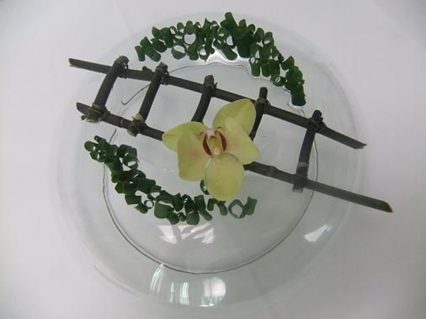 Roll out those lazy, hazy, crazy days of summer floral art design Roll out those lazy, hazy, crazy days of summer floral art design