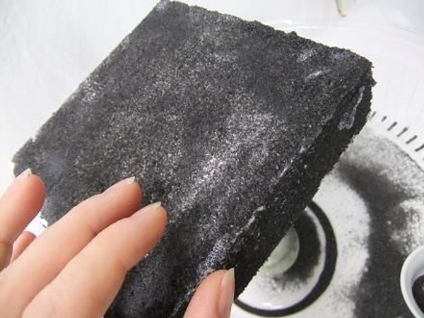 Set the block aside for the glue to dry. Set the block aside for the glue to dry.