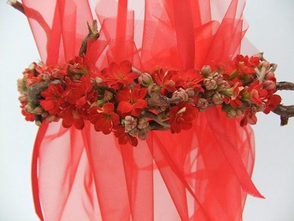 Red Kalanchoe flower girl net basket Red Kalanchoe flower girl net basket