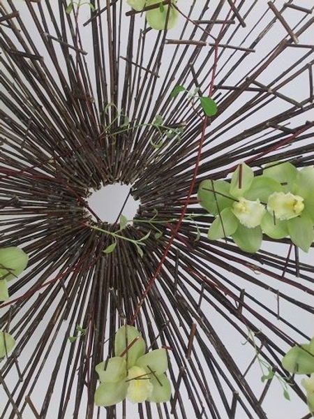 Twig structure for floral art Twig structure for floral art