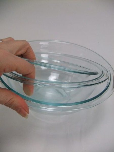 You can even use more than two glass containers You can even use more than two glass containers