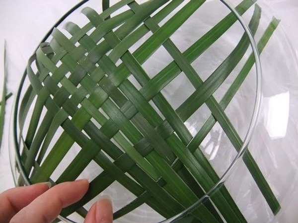 Carefully open the weave Carefully open the weave