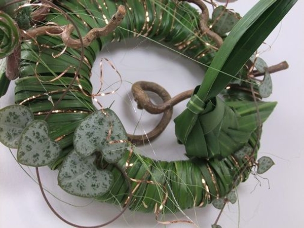 Rosary vine and grass design. Rosary vine and grass design.