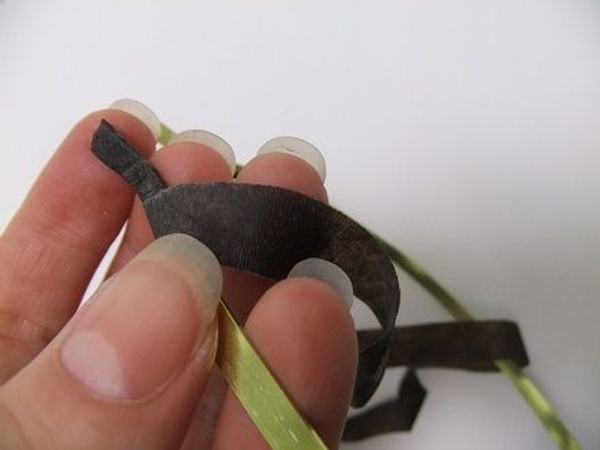 Wrap the wire. Wrap the wire.