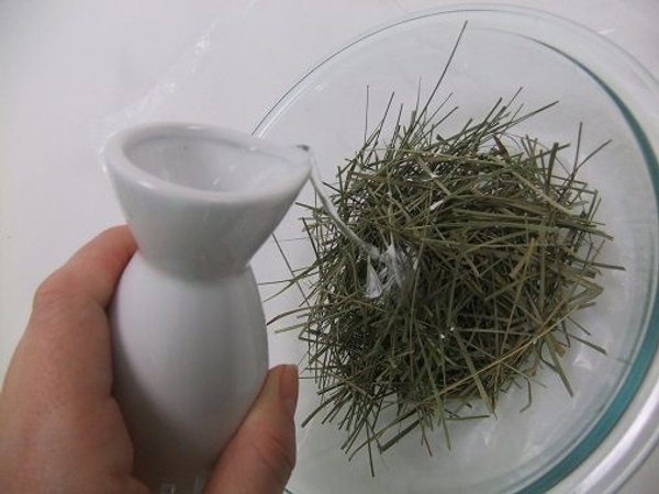 Thin the glue with a bit of warm water. Thin the glue with a bit of warm water.