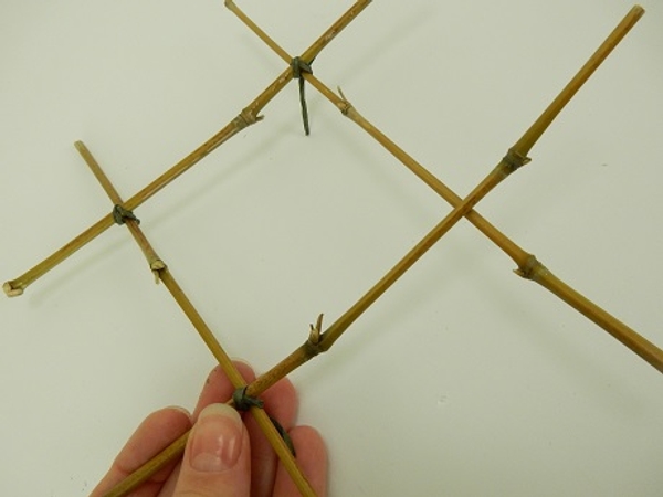 Dont try to be too precise, all the wire pieces are going to be covered Dont try to be too precise, all the wire pieces are going to be covered